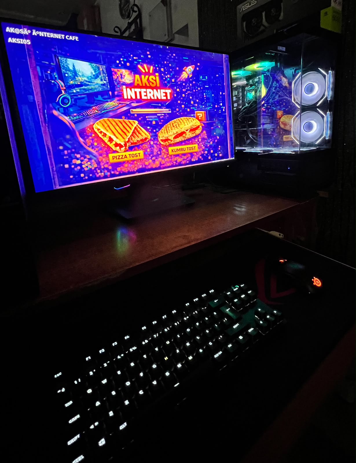 Akvaryum kasalı RGB oyuncu bilgisayarı